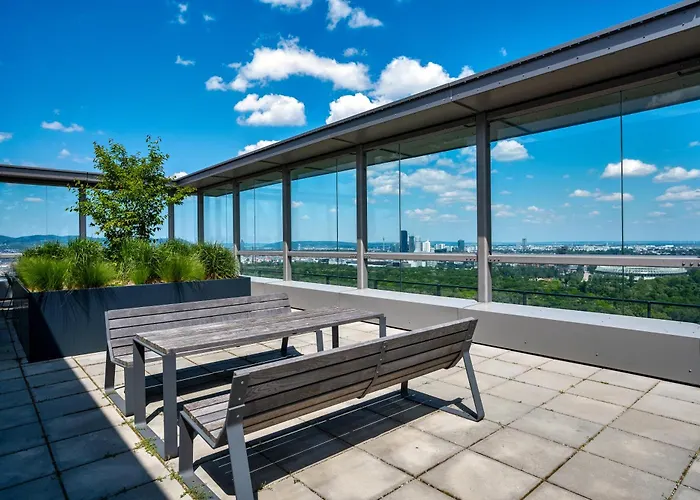 High Rise Balcony I Roof Pool I Close To Metro アパート ウィーン