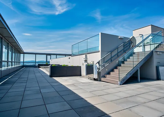 アパート High Rise Balcony I Roof Pool I Close To Metro ウィーン