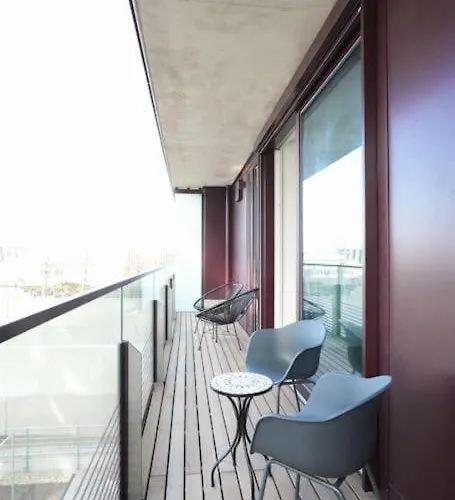 High Rise Balcony I Roof Pool I Close To Metro * ウィーン