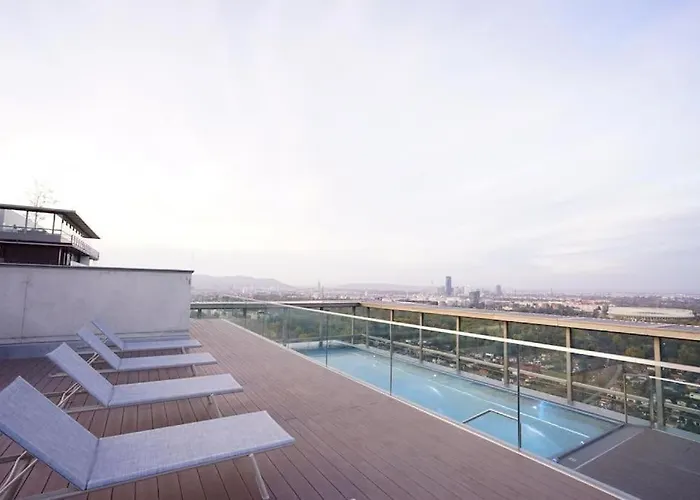 High Rise Balcony I Roof Pool I Close To Metro アパート *