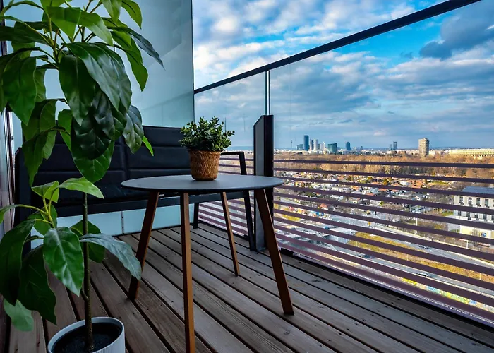 High Rise Balcony I Roof Pool I Close To Metro ウィーン